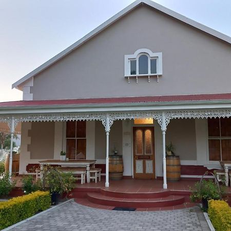Monte Rosa Guesthouse Роусънвил Екстериор снимка