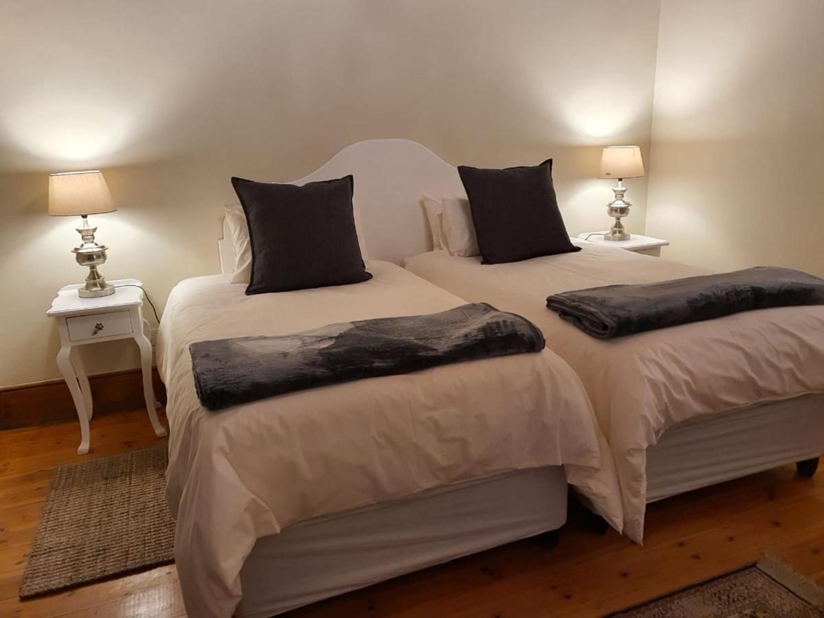 Monte Rosa Guesthouse Роусънвил Екстериор снимка