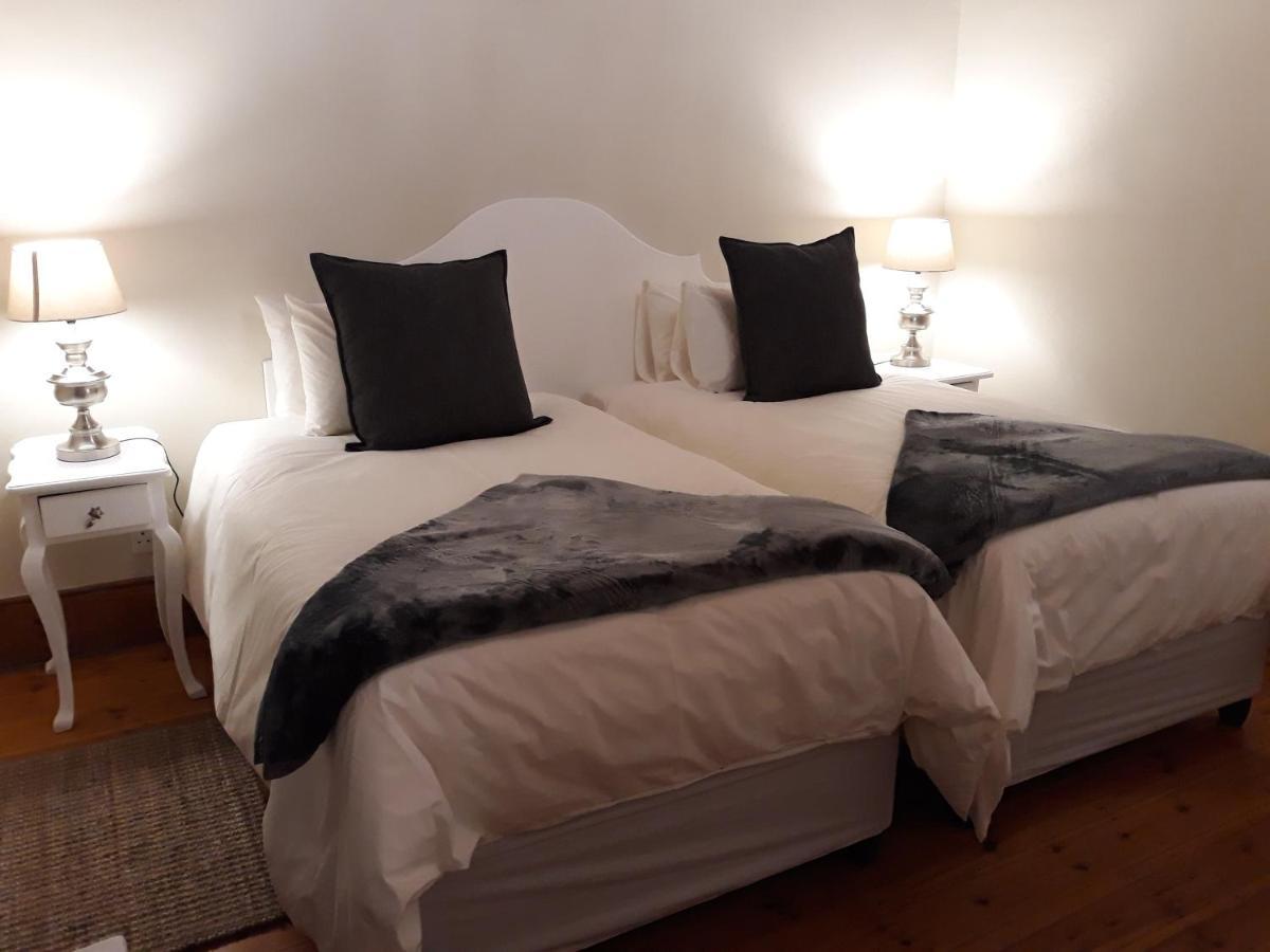 Monte Rosa Guesthouse Роусънвил Екстериор снимка