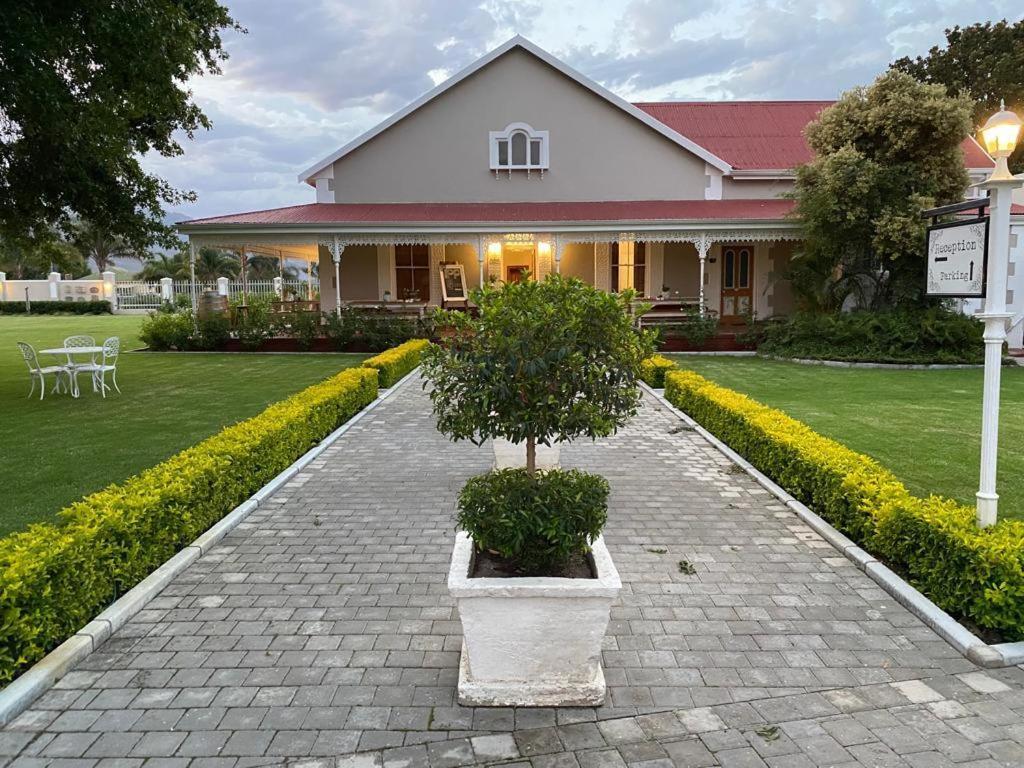 Monte Rosa Guesthouse Роусънвил Екстериор снимка