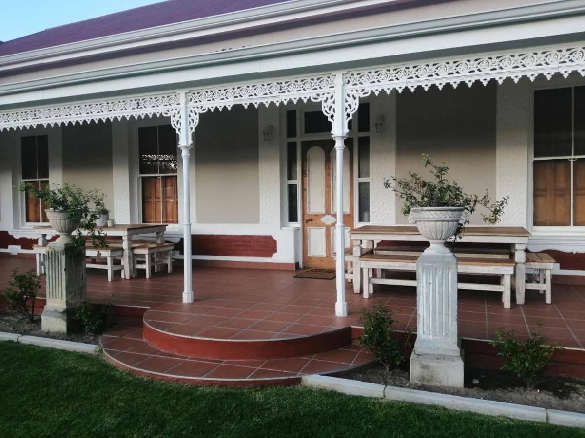 Monte Rosa Guesthouse Роусънвил Екстериор снимка